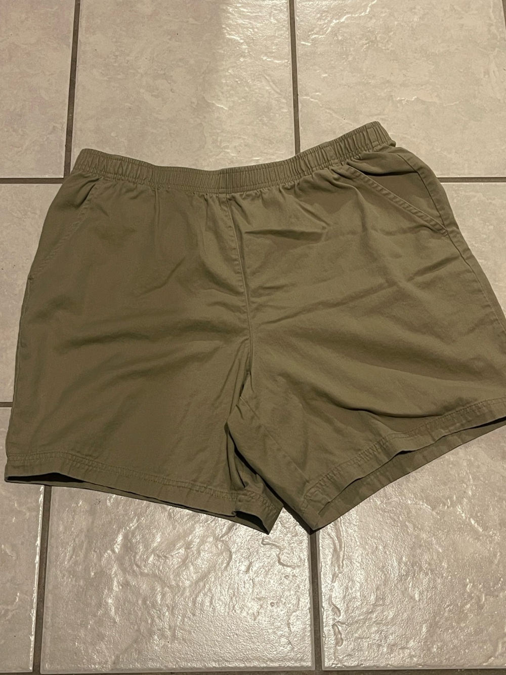 White Stag Women’s Tan Khaki Elastic-Waist Casual Relaxed Fit Shorts XL 16-18